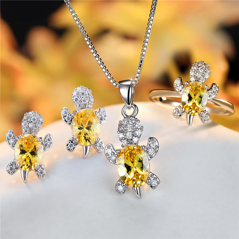 Fashion Oval Zircon Pendant Turtle Shape Necklaces With Rainbow Stone