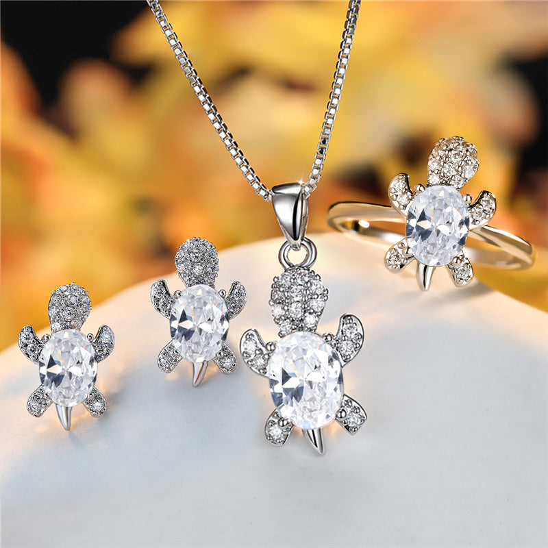 Fashion Oval Zircon Pendant Turtle Shape Necklaces With Rainbow Stone